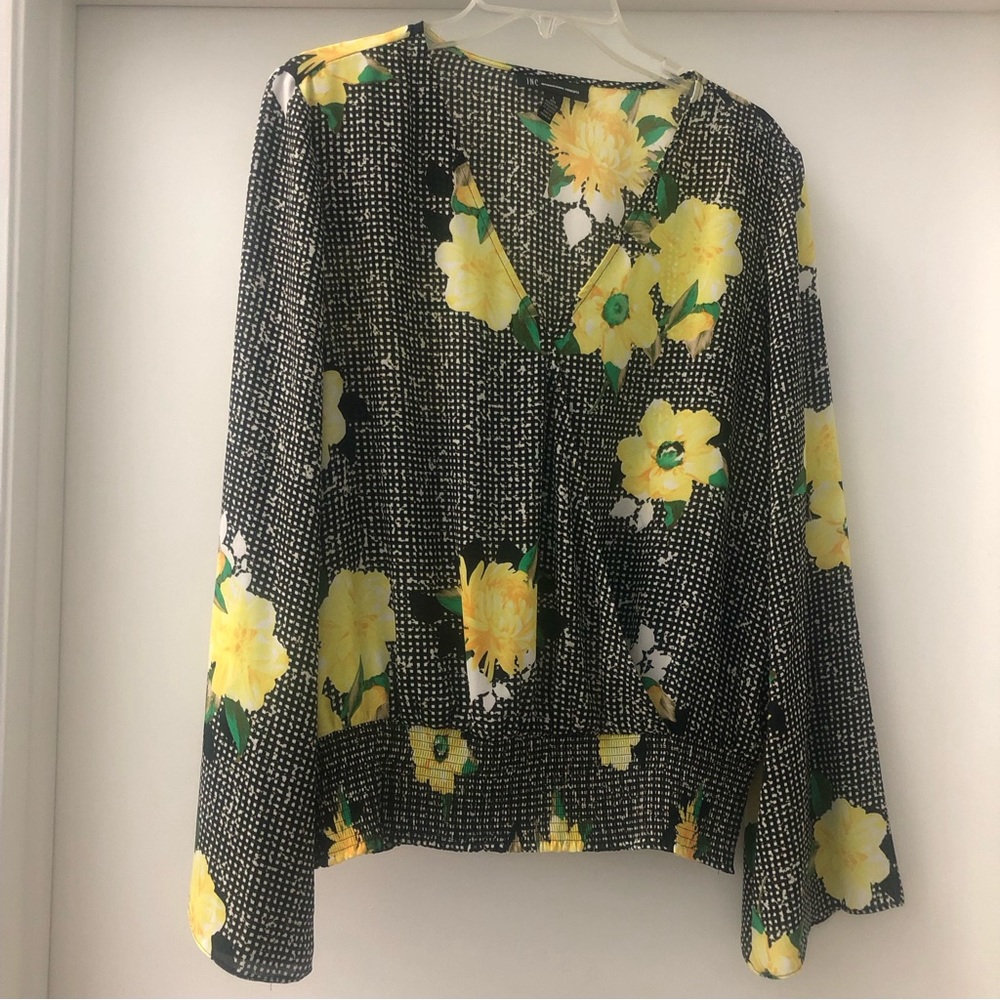 NWT INC - International Concepts Large blouse